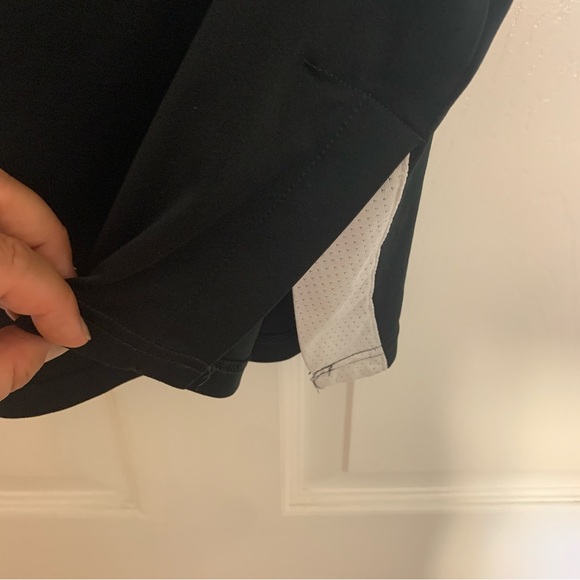 ⚡️3 for 25⚡️ Adidas ClimaCool Black T-Shirt with Logo & Stripes – Size S - Picture 4 of 7